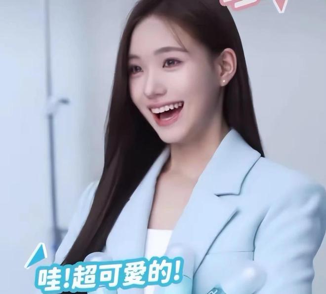 儿恢复工作笑靥如花鼻梁高挺疑似整容麻将胡了网址替大s感到不值小s二女